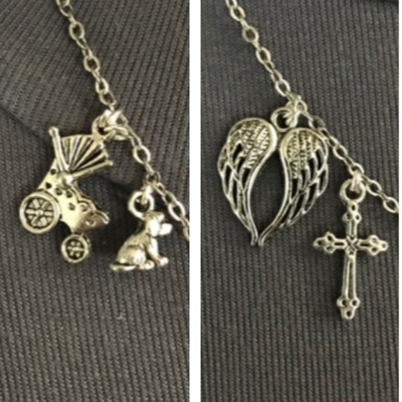 Good Omens Neil Gaiman Terry Pratchett Handmade Literature Necklace, Book Cover - Picture 4 of 16